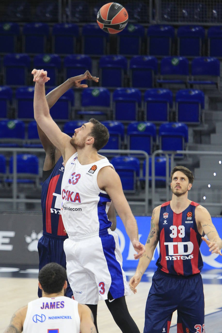 Fotos: Las imágenes del TD Systems Baskonia-CSKA