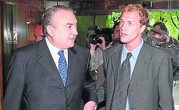 Jordi con Antón, el primer día en Vitoria