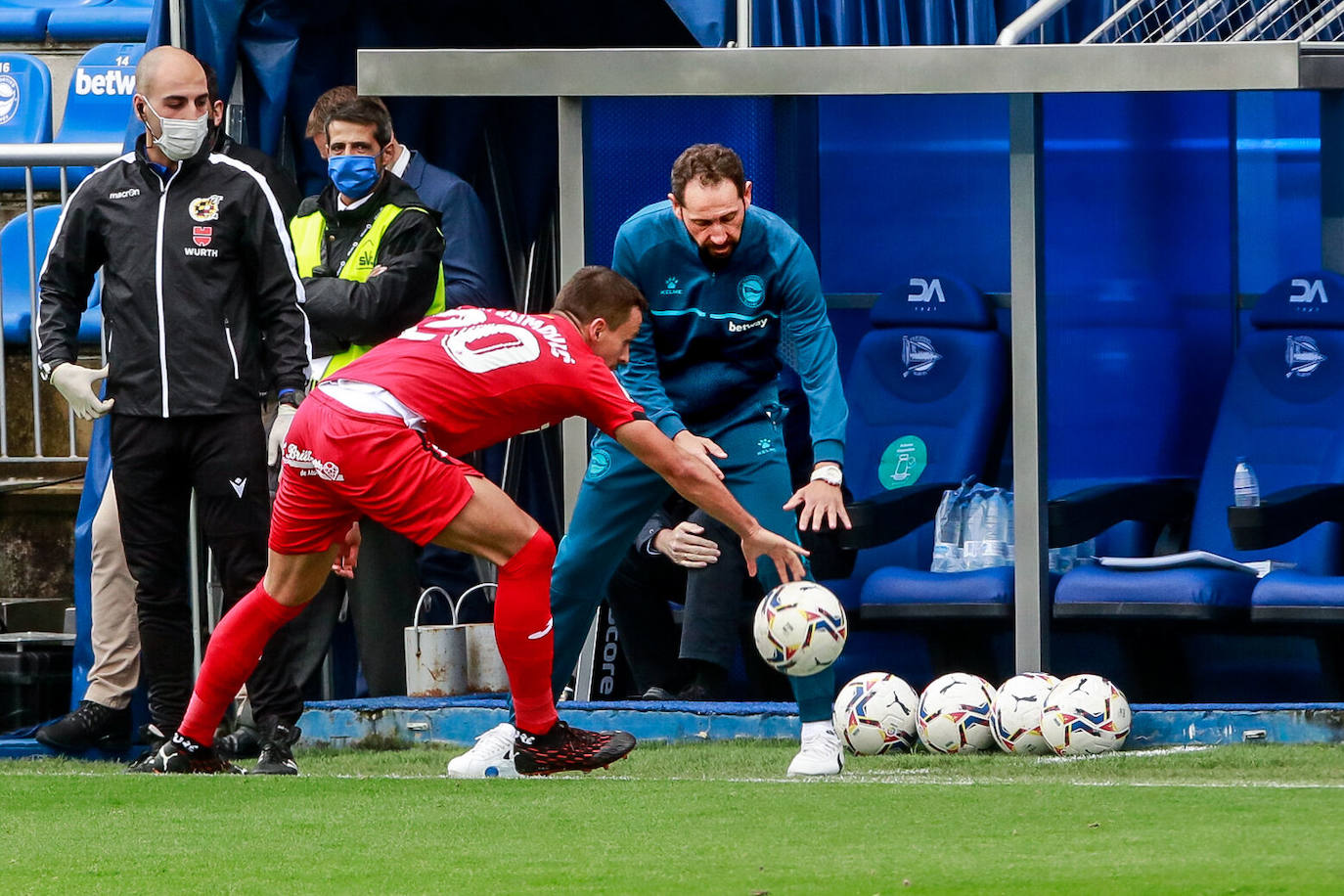 Machín había firmado un contrato por una temporada.