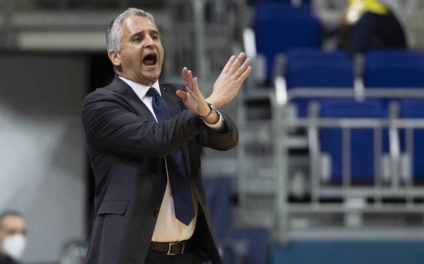 Fotos: Las imágenes del Fenerbahce-Baskonia