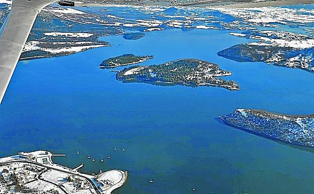 Imagen principal - Vistas del pantano, la ciudad y la garganta Delika. 