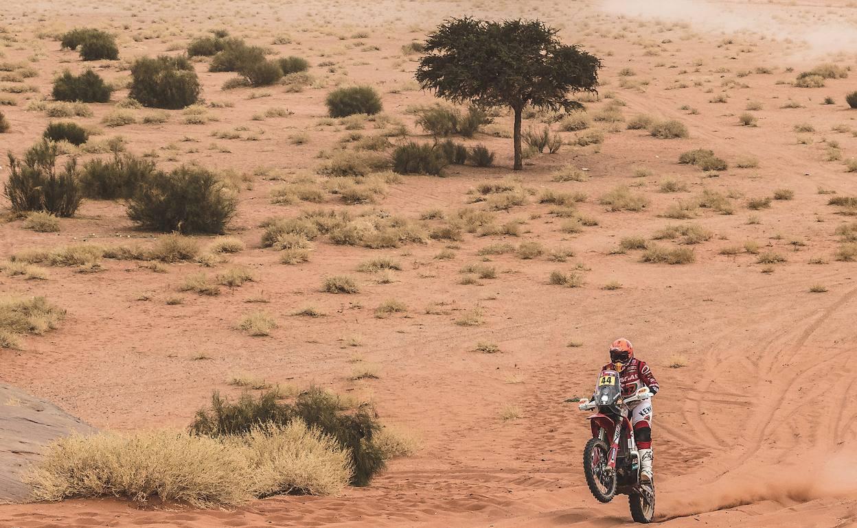 Laia Sanz termina entre lágrimas su undécimo Dakar, el más duro de su vida