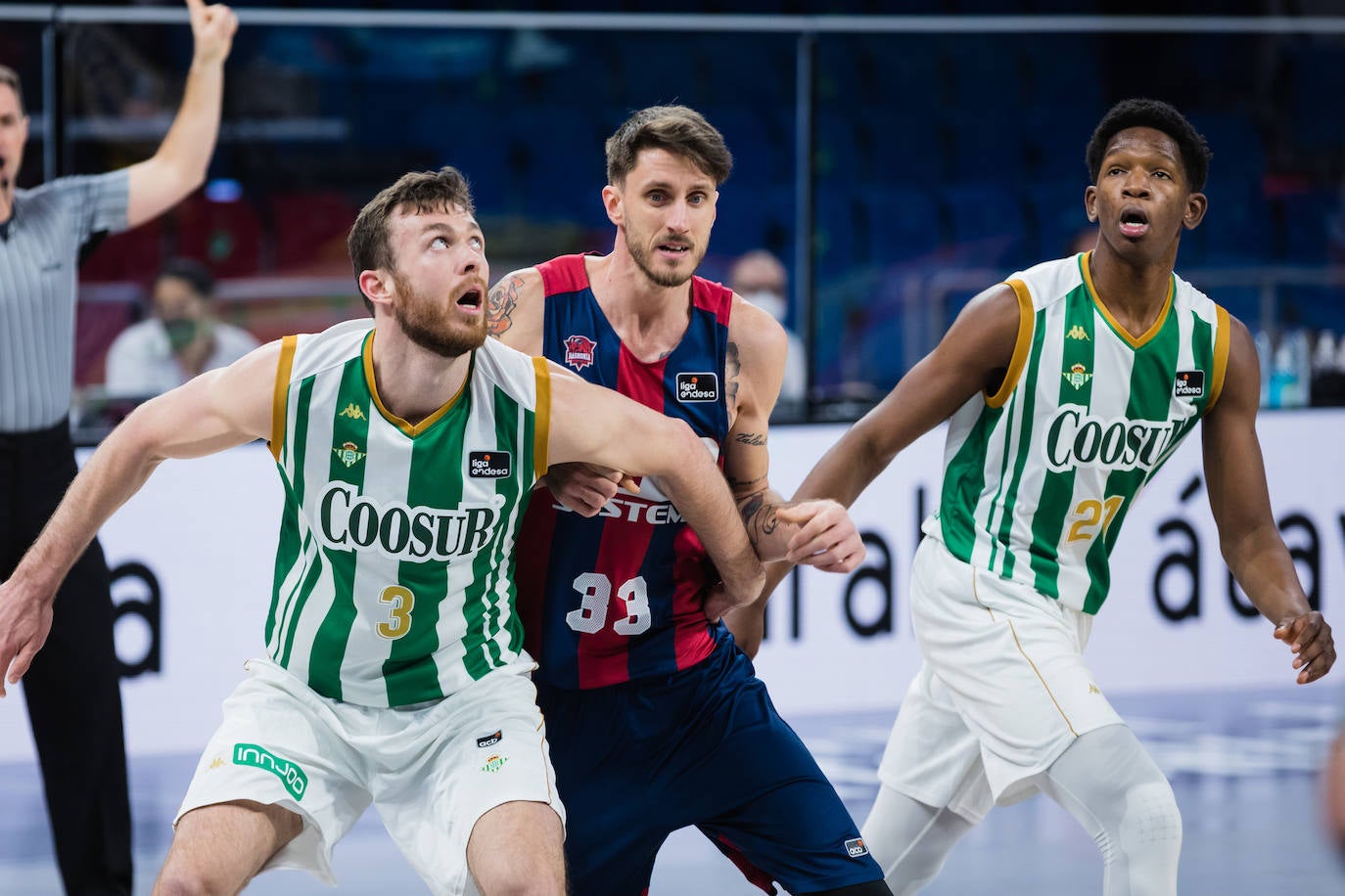 Fotos: Las mejores fotos del TD Systems Baskonia - Real Betis