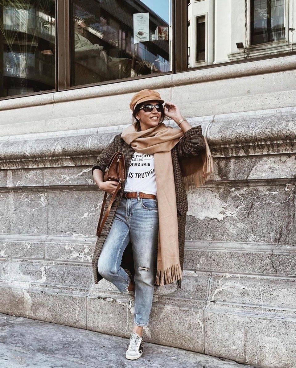 Fotos: Almudena, la diseñadora de joyas referente de estilo en Bilbao con su look todoterreno y sombreros