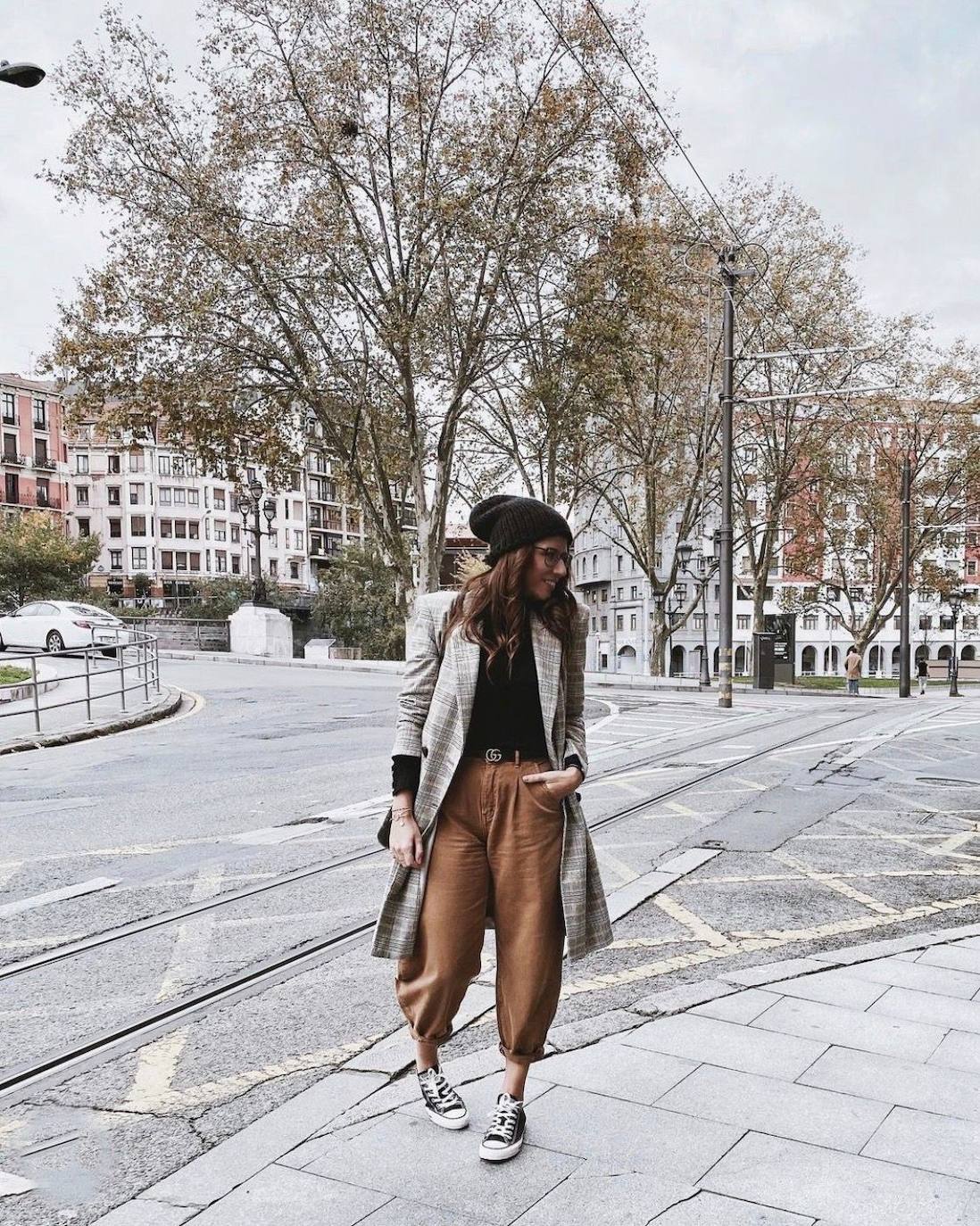 Fotos: Almudena, la diseñadora de joyas referente de estilo en Bilbao con su look todoterreno y sombreros