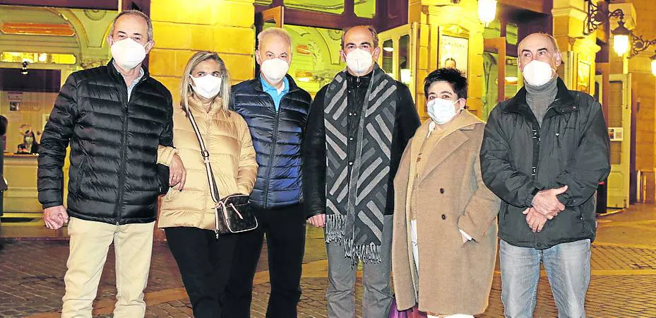 Jorge Montes, Amaia Zubia, Javier García, Jon Ander Tobalina, Marisol Gancedo y Fernando Gorostiaga. 