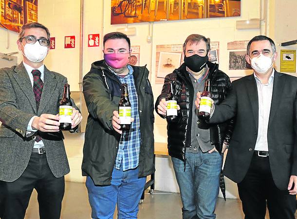 Jon Ruigómez, Asier López, Eduardo Bizkarra y Jon Ander Egaña. 