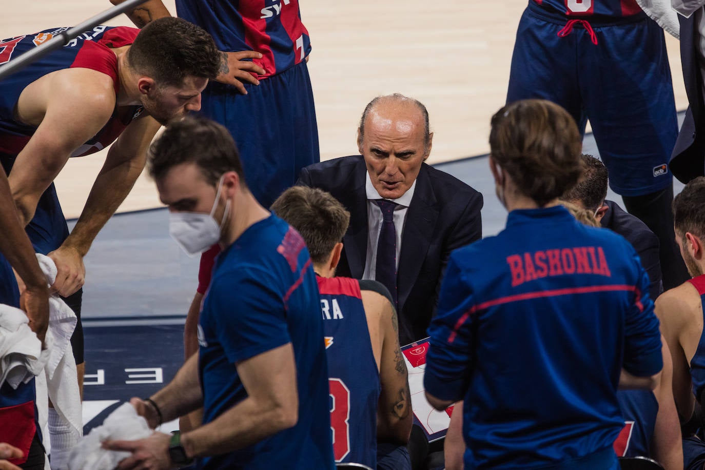 Fotos: Las mejores imágenes del TD Systems Baskonia - Casademont Zaragoza de la Liga Endesa 2021