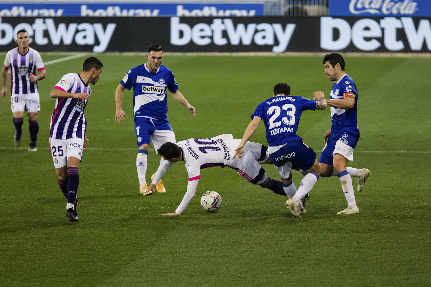 Fotos: Las fotos del Alavés - Valladolid