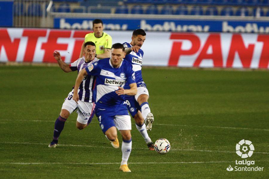 Fotos: Las fotos del Alavés - Valladolid