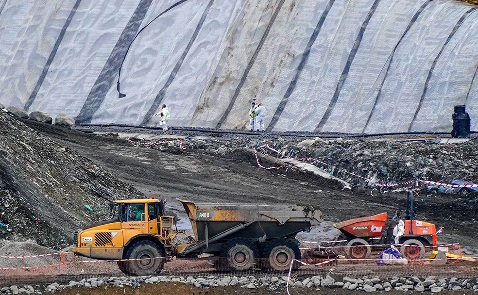 Las labores de rastreo de Joaquín Beltrán se marcaron cuatro zonas prioritarias y en las dos primeras no ha habido ningún hallazgo. Se le vio en la 1 por última vez, pero con el deslizamiento del terreno podría haberse visto desplazado a cualquier otra, aseguran los expertos. 