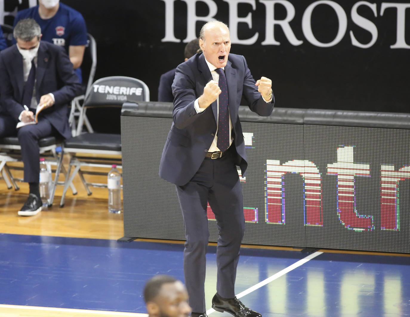 Fotos: Las mejores imágenes del Tenerife-Baskonia