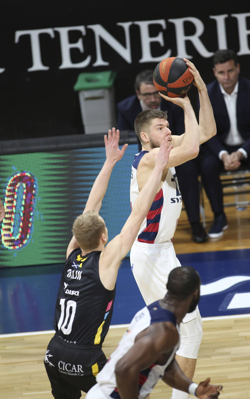 Fotos: Las mejores imágenes del Tenerife-Baskonia