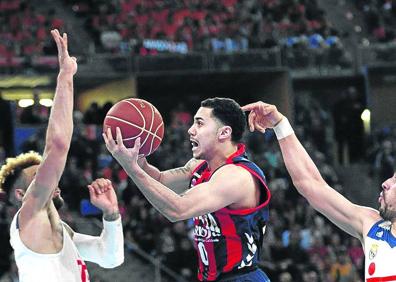 Imagen secundaria 1 - G. Canaria 2018. El Barça apea a las primeras de cambio a los baskonistas dirigidos por Pedro Martínez (94-90). Vitoria 2017. El Baskonia de Sito Alonso y Larkin cae en semifinales ante el Real Madrid (103-99), que se coronaría campeón. Madrid 2019. El Baskonia cae en cuartos ante un Juventut guiado por un Laprovittola magistral.