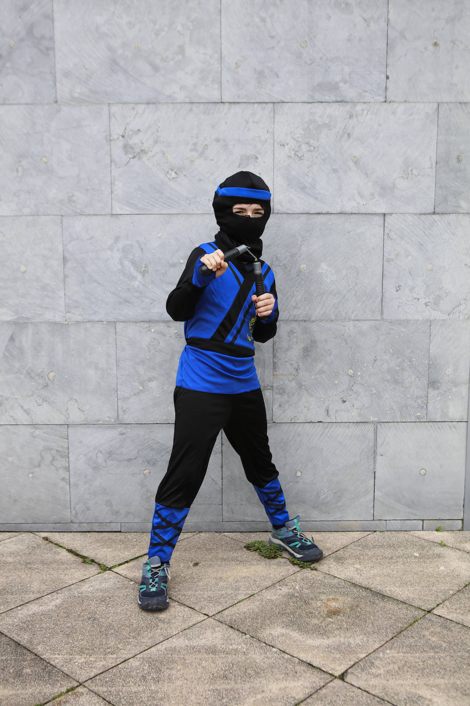 Fotos: Vitoria cambia la máscara por la mascarilla y se deja el disfraz en casa