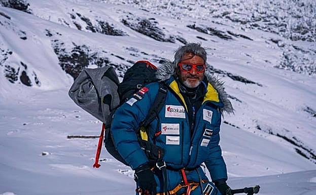 Iñaki Álvarez antes de partir esta mañana hacia el campo 1.