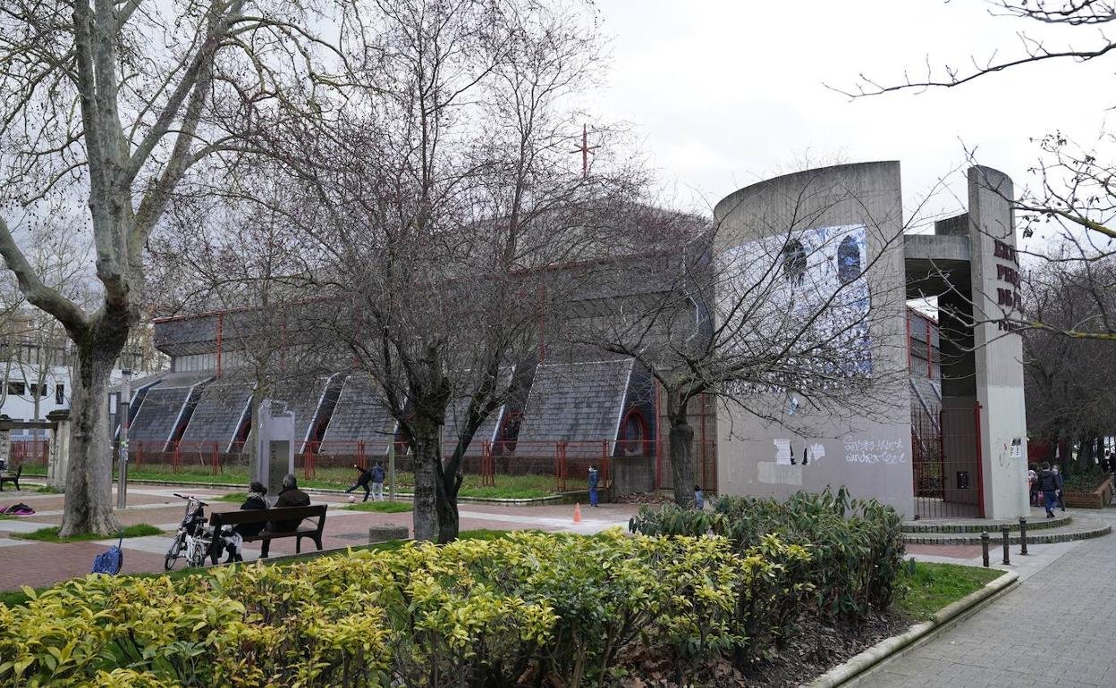 xterior de la iglesia de San Francisco de Asís donde sucedió la matanza.