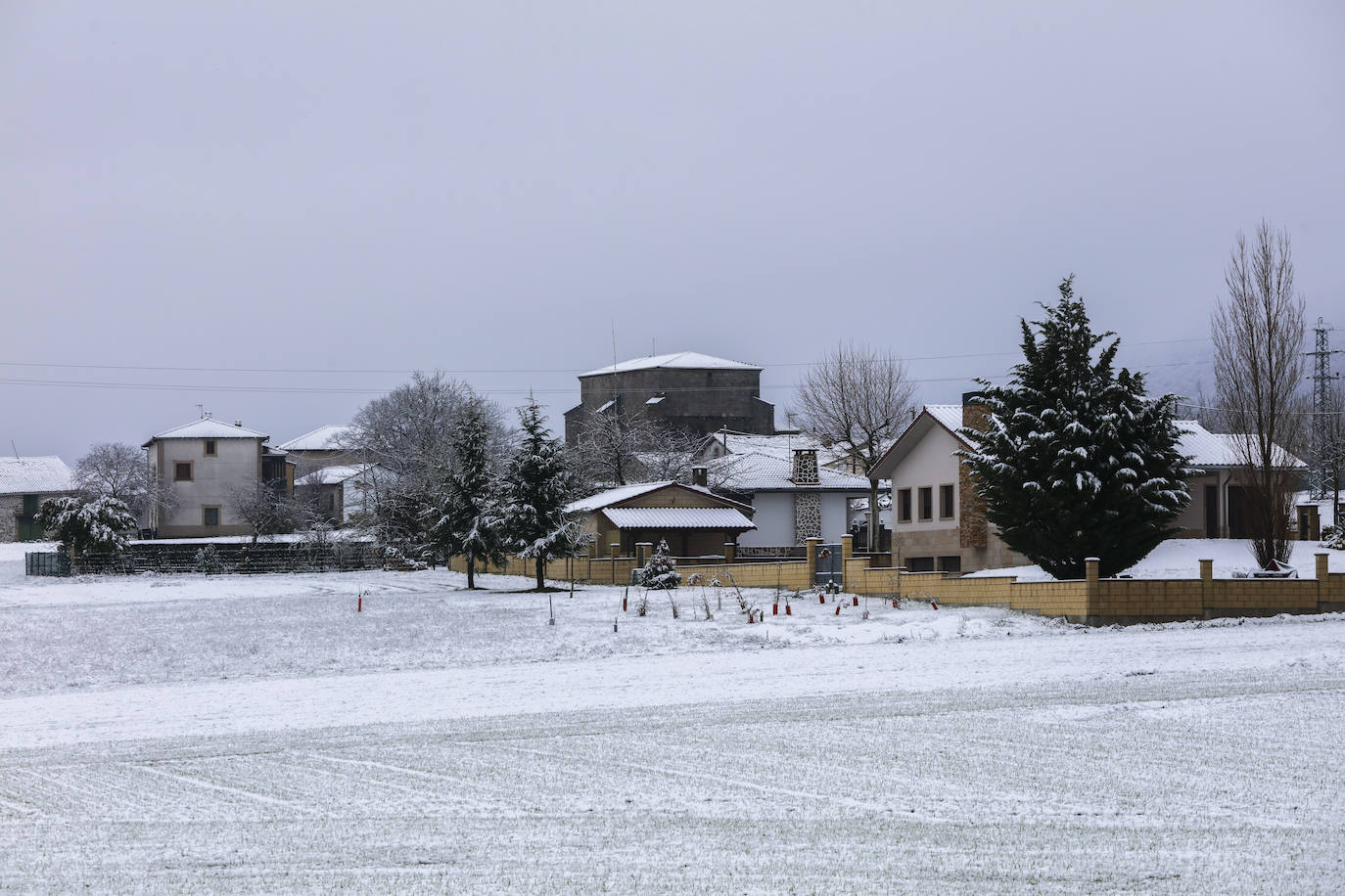 Fotos: La nieve vuelve a Álava