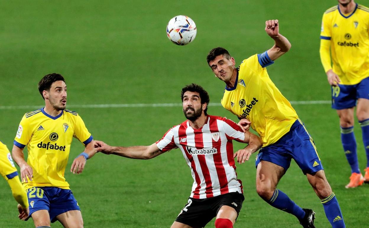 Raúl García quiere ser rojiblanco hasta 2023