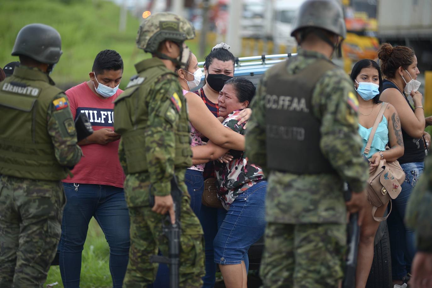 Fotos: Despliegue militar tras un motín en la cárcel de Guayaquil en Ecuador