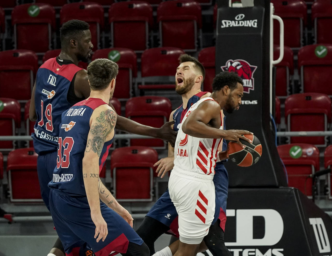 Fotos: Las mejores fotos del TD Systems Baskonia -Estrella Roja