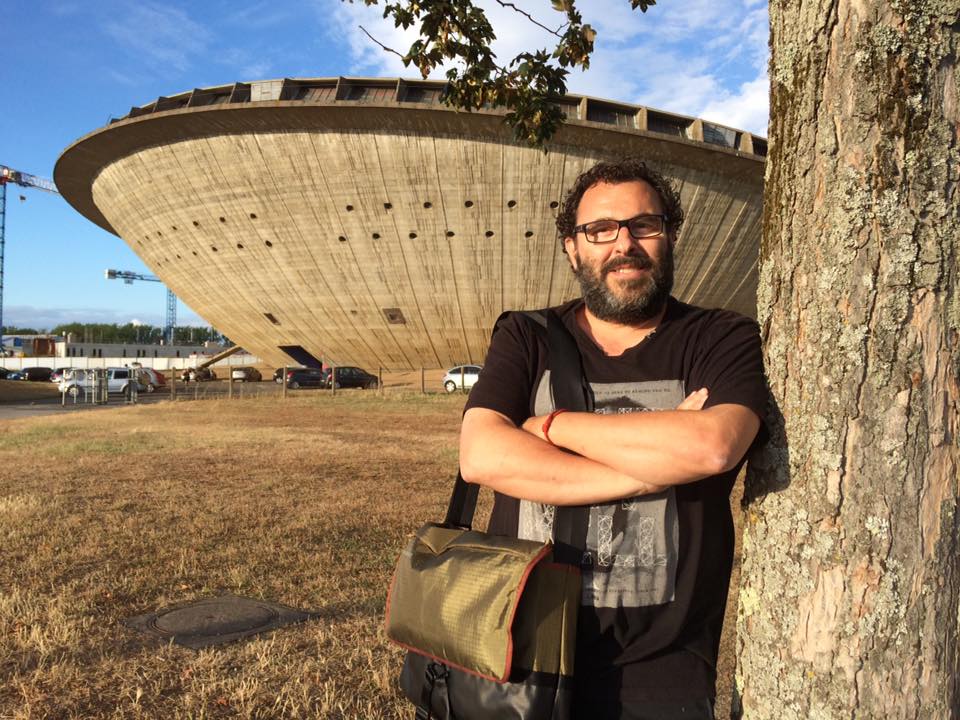 'Corti', frente en el pabellón de Saint Nazaire, en Francia.