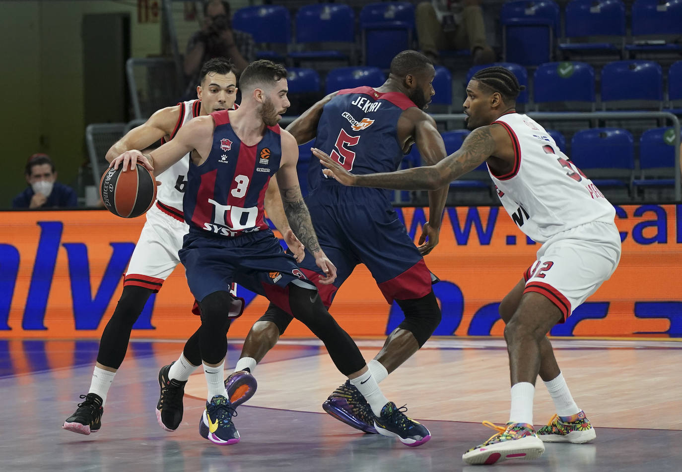 Fotos: Las mejores imágenes del Baskonia - Olympiacos