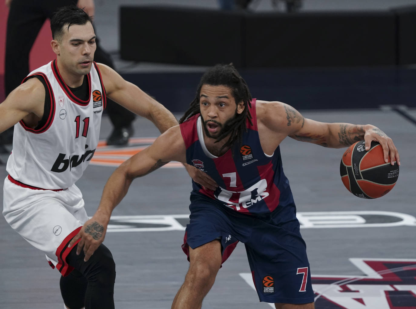 Fotos: Las mejores imágenes del Baskonia - Olympiacos