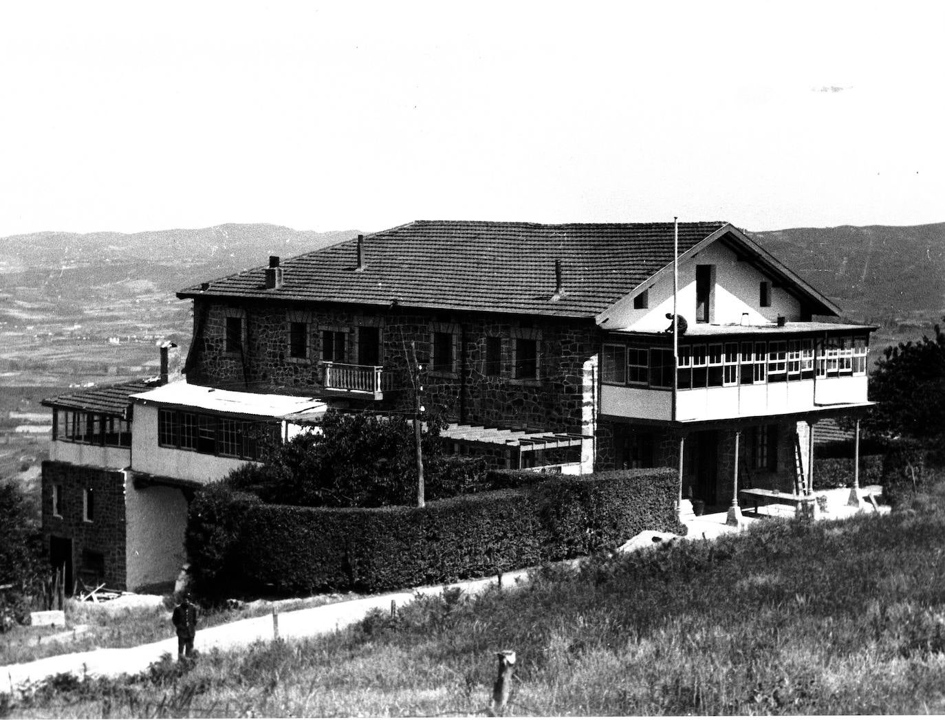 Exterior del Txakoli de los Inza en 1938.