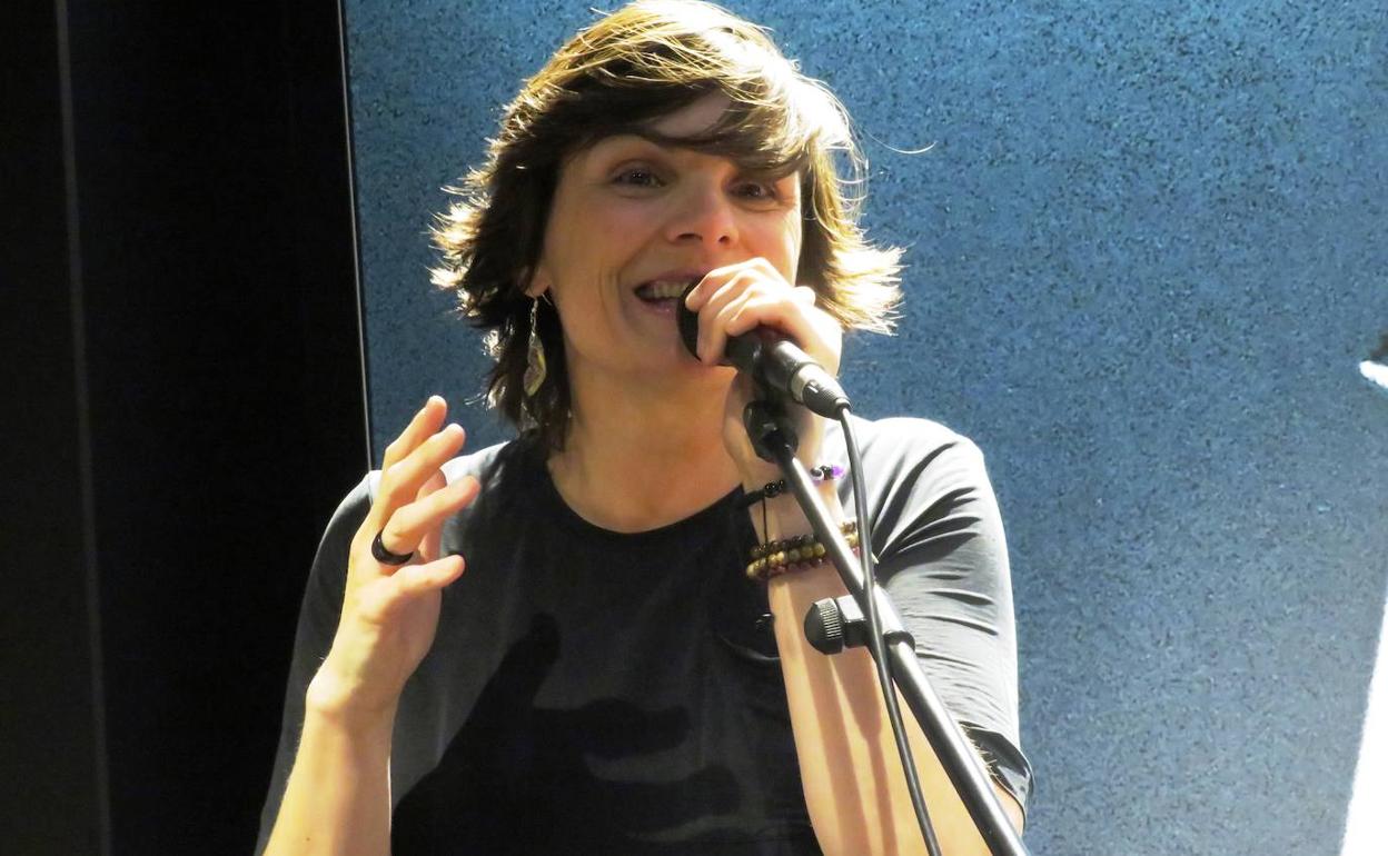 Abriendo con 'Ttipi ttapa'. 