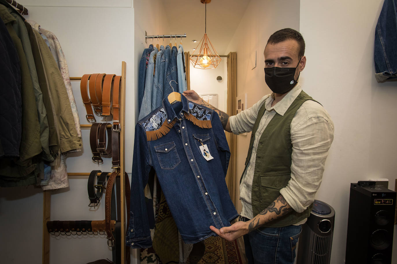 Fotos: La tienda &#039;vintage&#039; de ropa de segunda mano que nació en Bilbao en plena pandemia