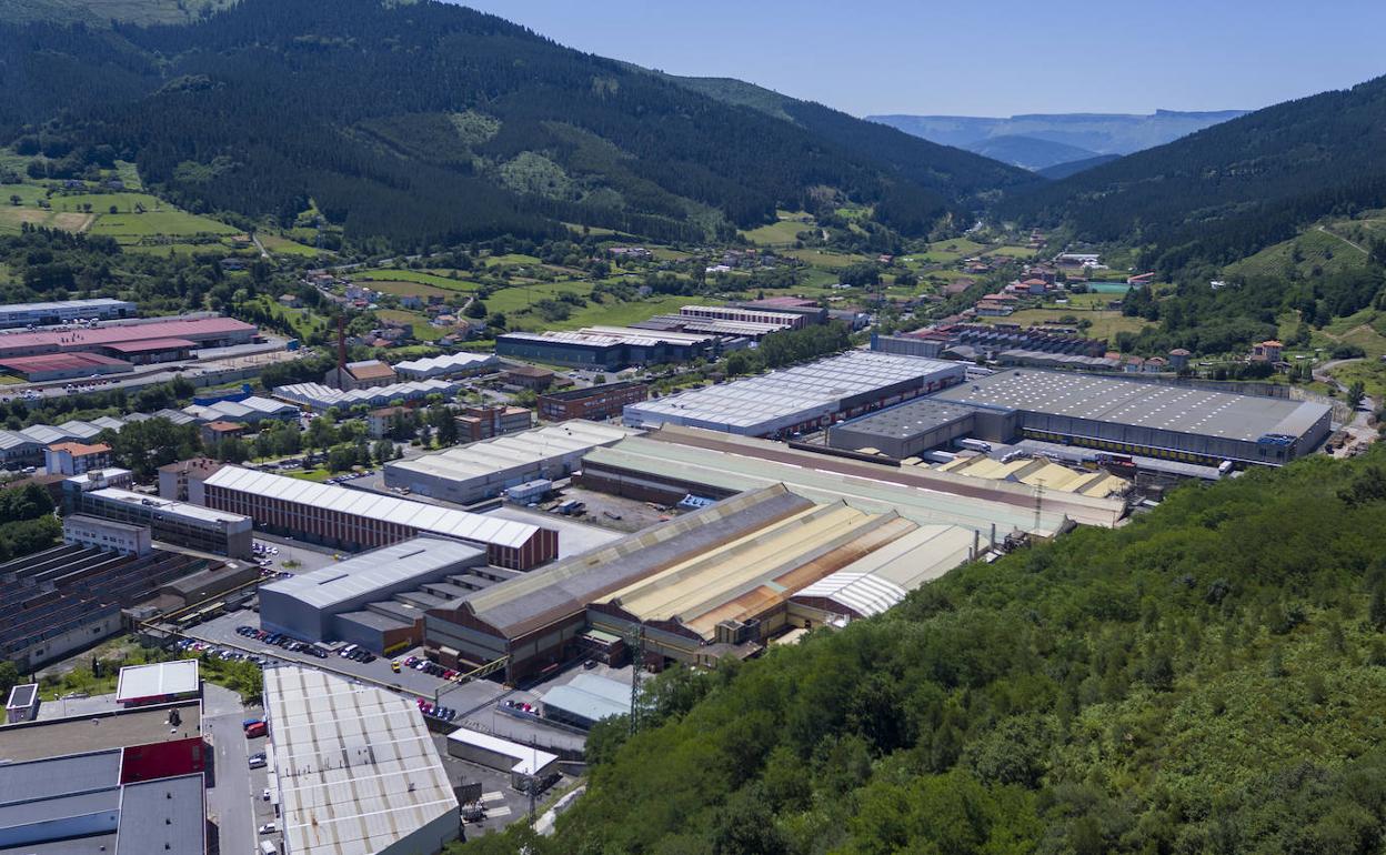 Llodio tiene una de sus principales fortalezas en el sector industrial. En la foto, la zona de Gardea. 