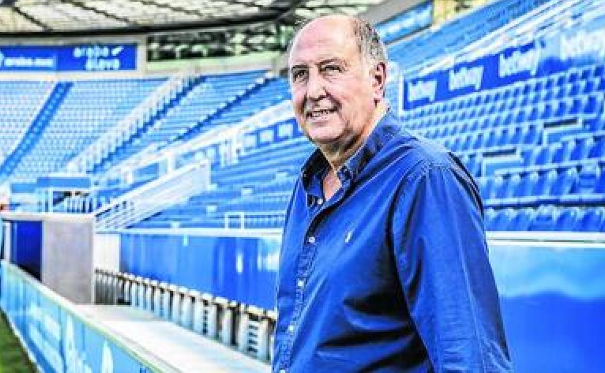 Querejeta posa en Mendizorroza en una foto de archivo. 