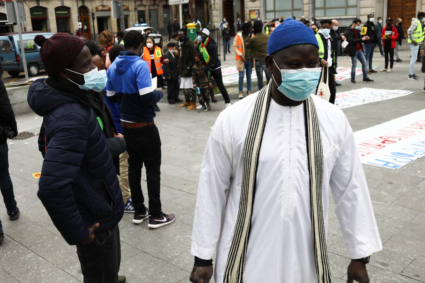 Manifestación contra el racismo y la xenofobia por las calles de Bilbao. 