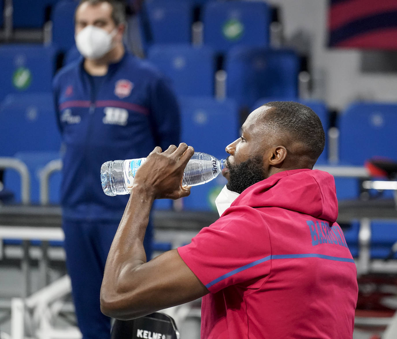 Fotos: Las mejores imágenes del Baskonia - Milán