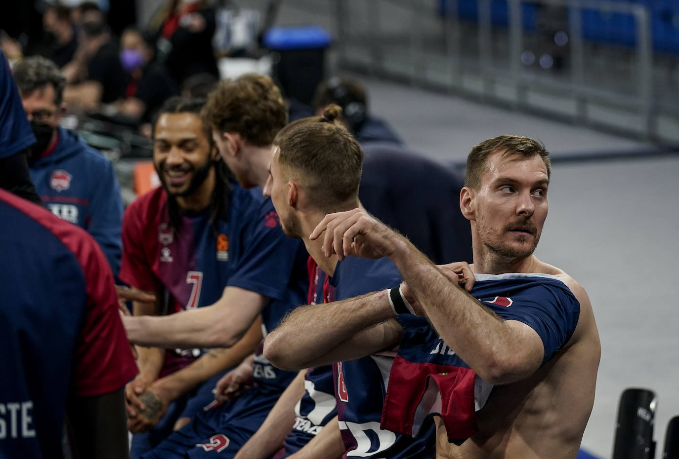 Fotos: Las mejores imágenes del Baskonia - Milán