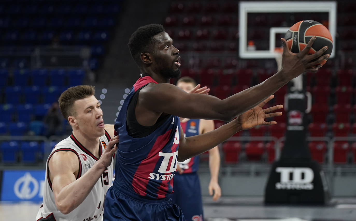 Fotos: Las mejores imágenes del Baskonia - Milán