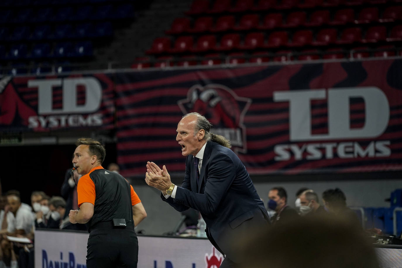 Fotos: Las mejores imágenes del Baskonia - Milán