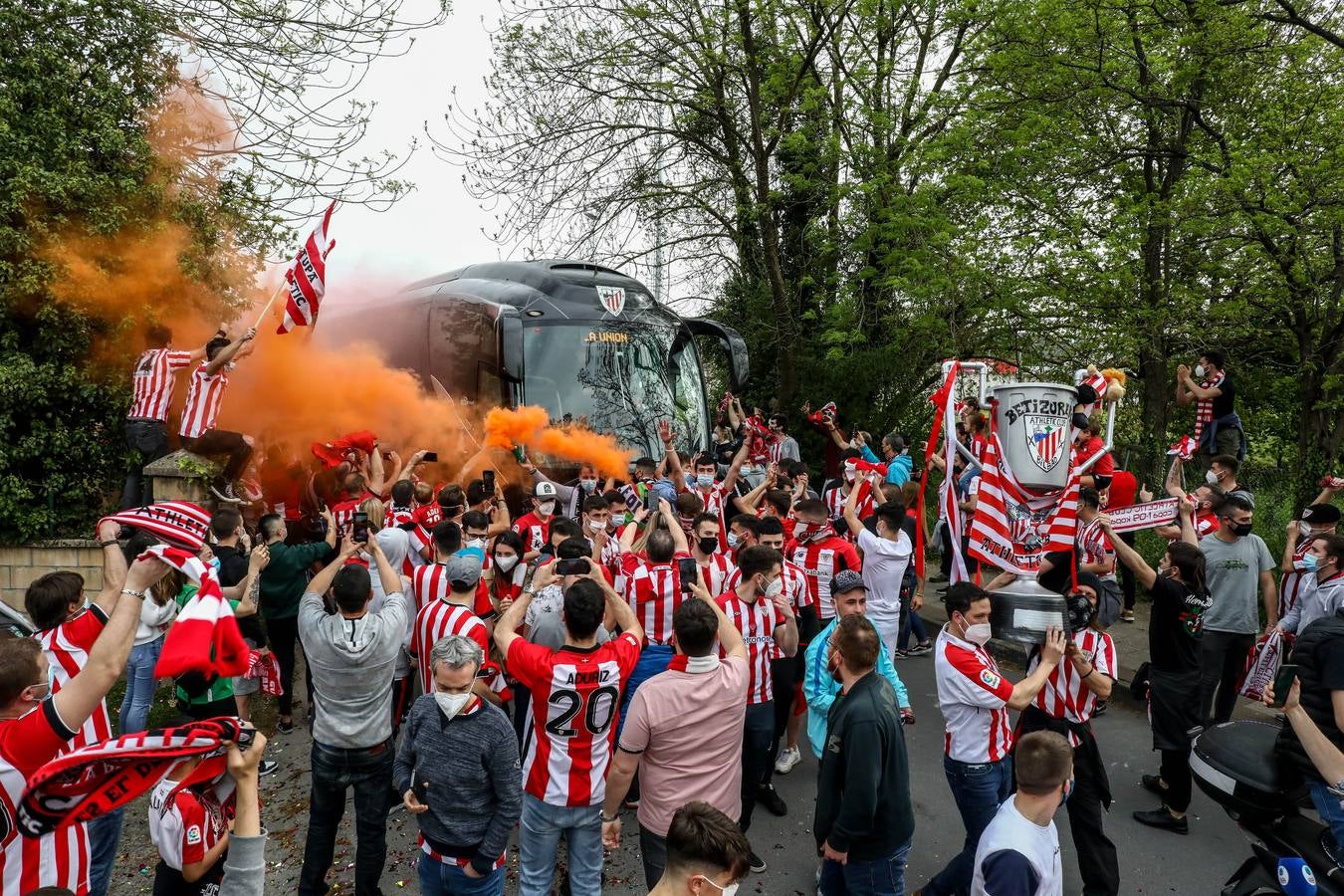 Fotos: Gran despedida a los jugadores del Atheltic en Lezama