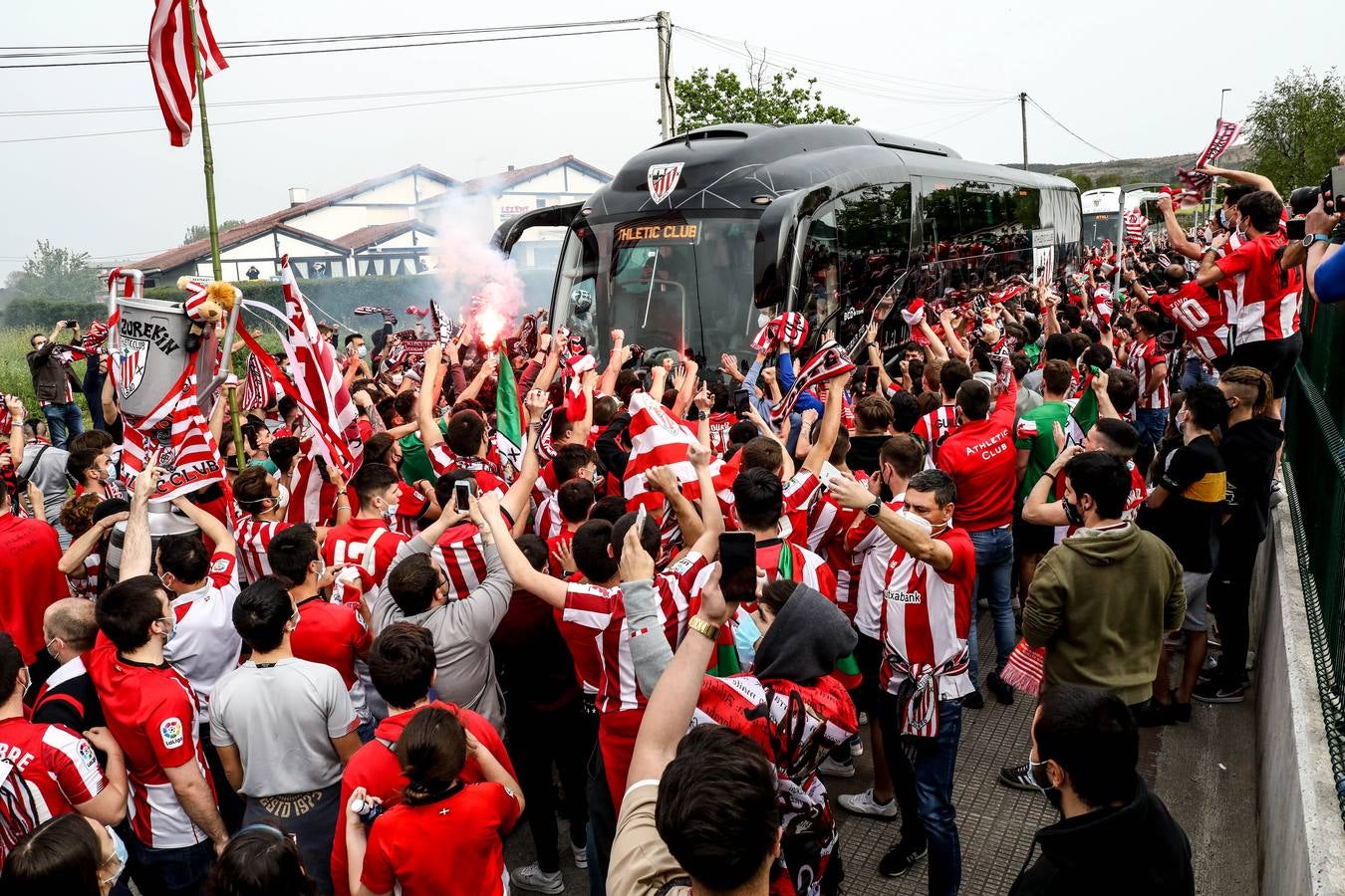 Fotos: Gran despedida a los jugadores del Atheltic en Lezama