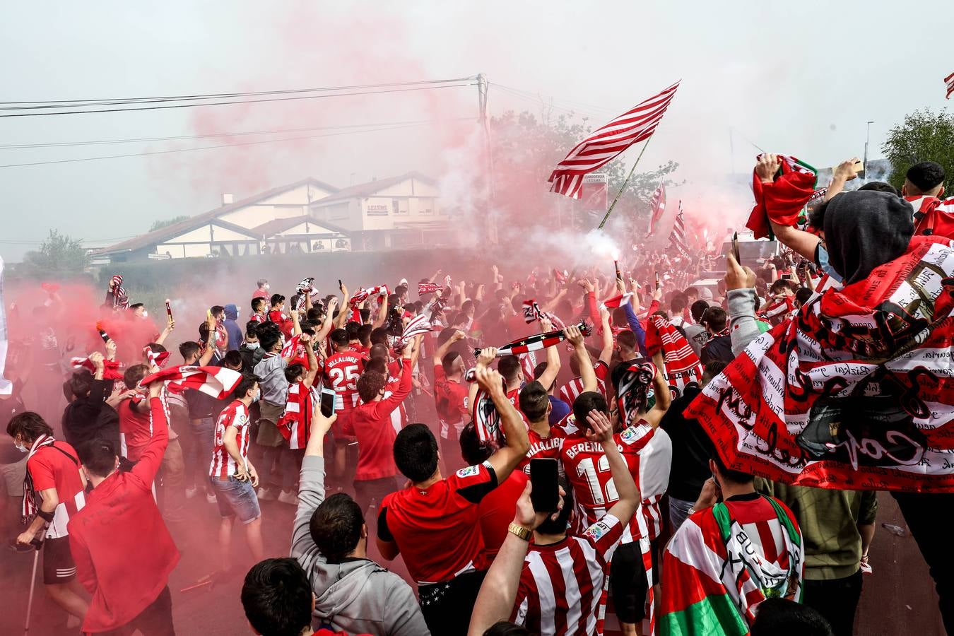 Fotos: Gran despedida a los jugadores del Atheltic en Lezama