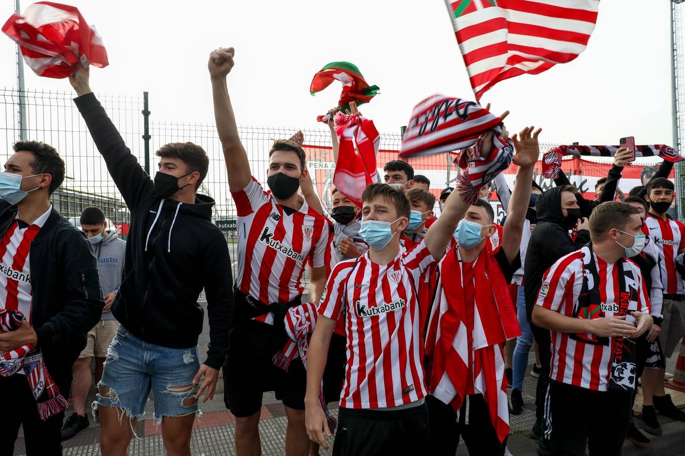 Fotos: Gran despedida a los jugadores del Atheltic en Lezama