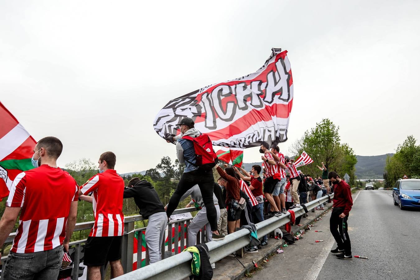 Fotos: Gran despedida a los jugadores del Atheltic en Lezama