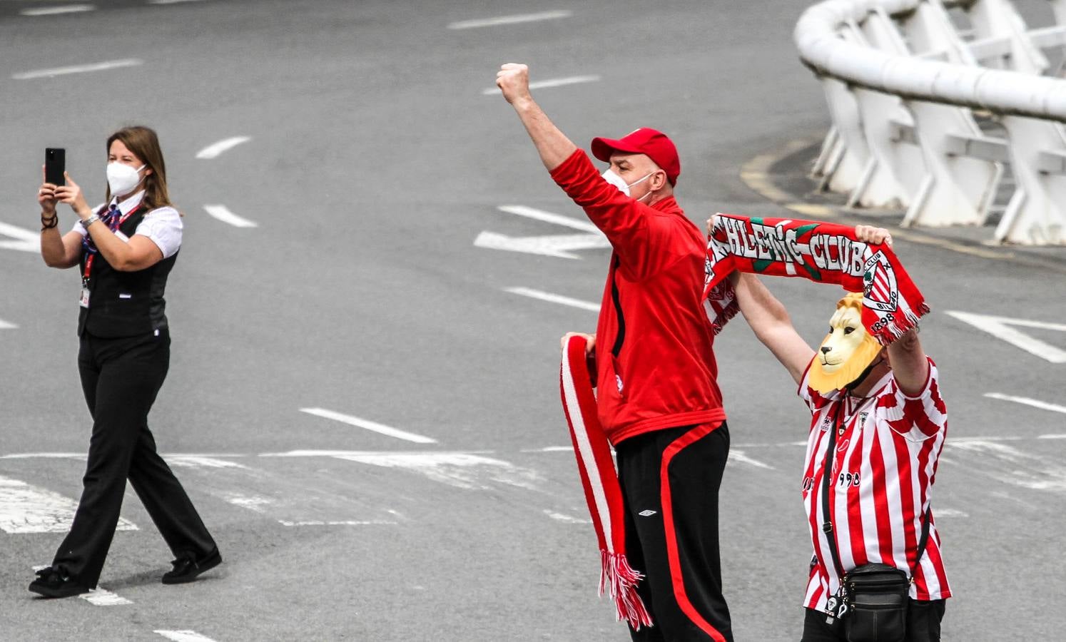 Fotos: Gran despedida a los jugadores del Atheltic en Lezama