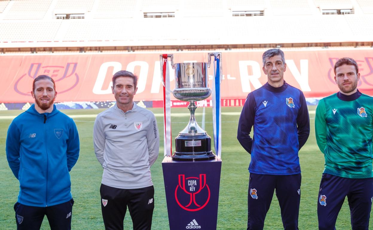 Muniain, Marcelino, Imanol e Illarranendi posan