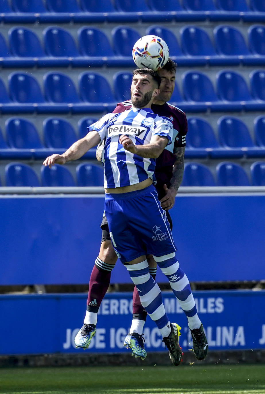 Fotos: Las mejores imágenes del Alavés - Celta de Vigo