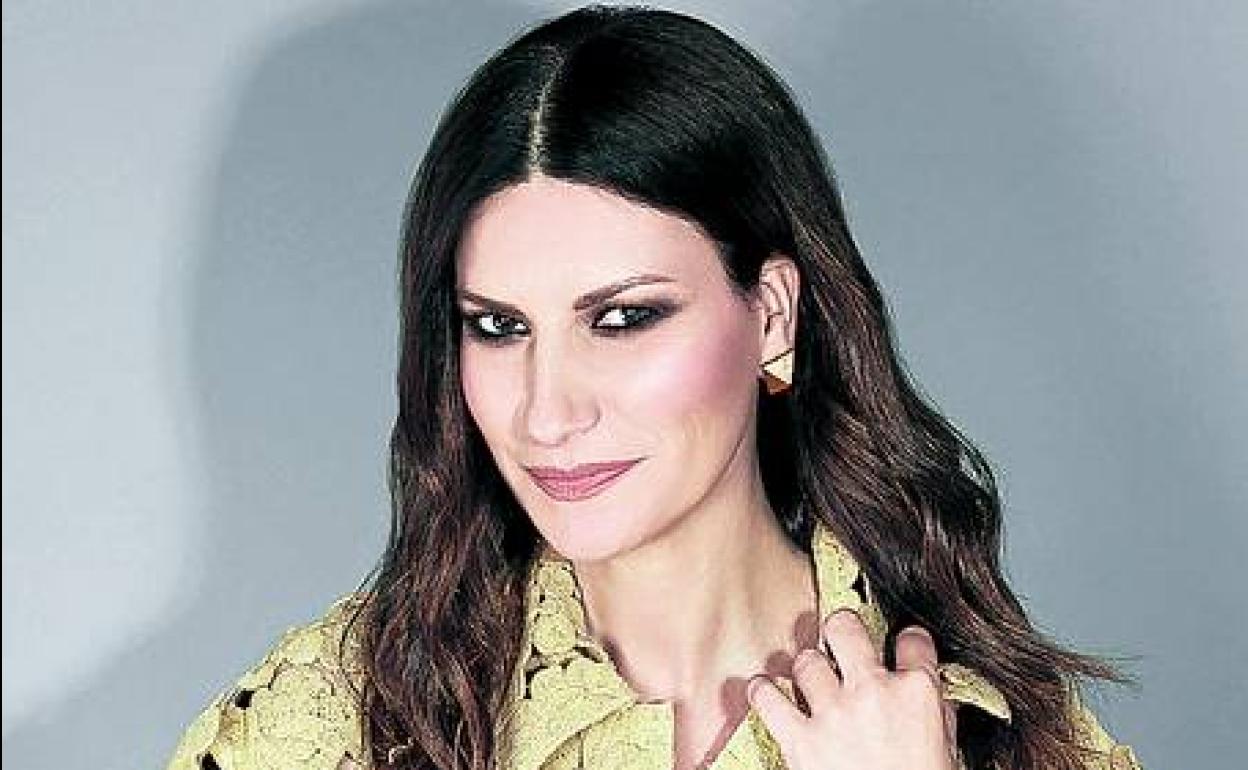 «Algunas de mis canciones se las he dedicado a Marco, le debo mucho a sus cuernos y a su traición». 