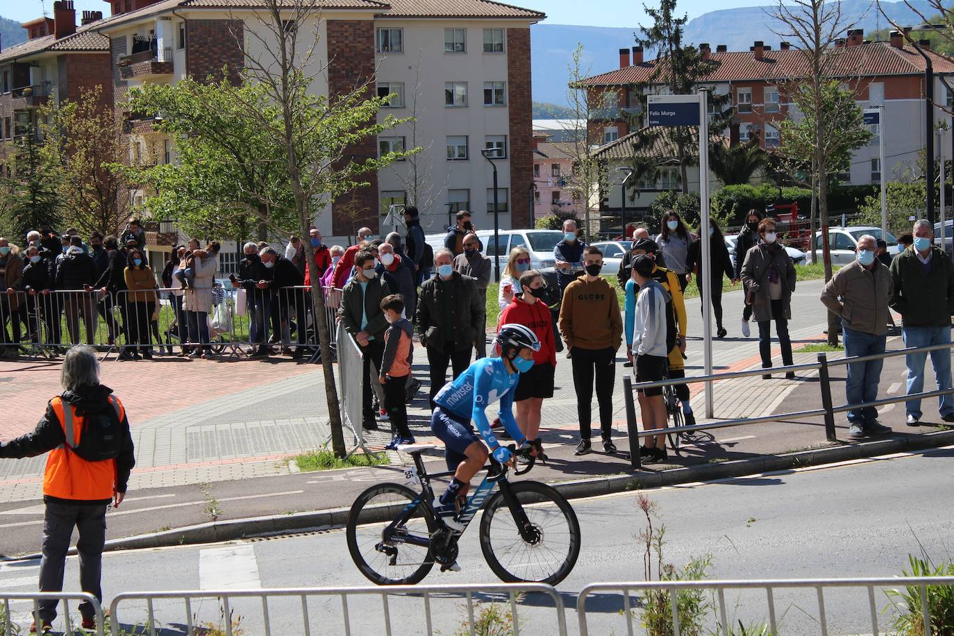 Fotos: Salida de la tercera etapa de la Itzulia desde Amurrio