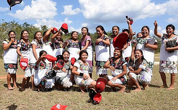 México todavía no tiene una Liga nacional de sóftbol femenino, pero destila pasión por el deporte. 