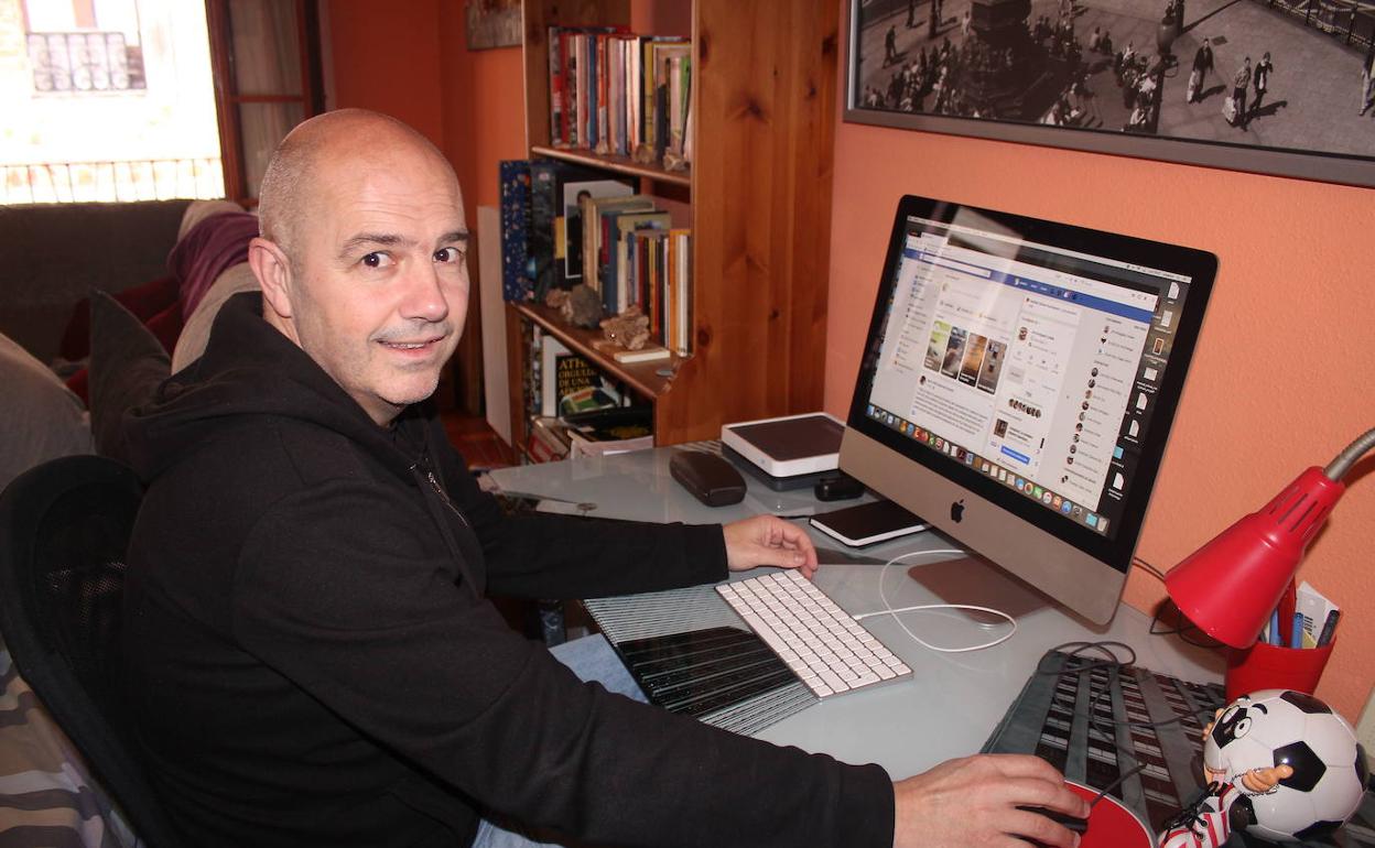 La oposición pide a Joseba Vivanco que convoque un pleno en cuatro días para dar explicaciones de su viaje a Sevilla. 